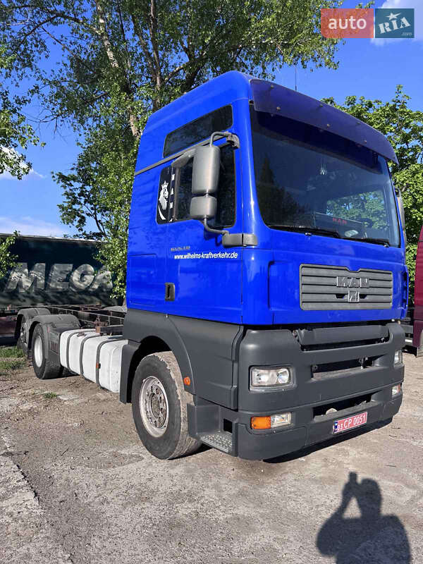 Контейнеровоз MAN TGA 2005 в Первомайске