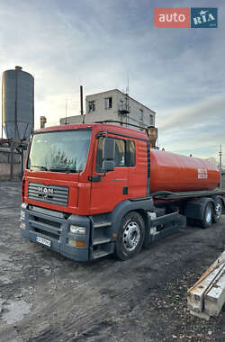 Цистерна MAN TGA 2006 в Умані