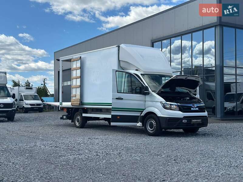 Вантажний фургон MAN TGE 2019 в Рівному