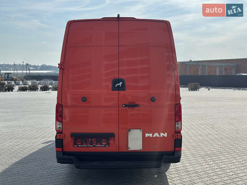 Вантажний фургон MAN TGE 2023 в Чернівцях
