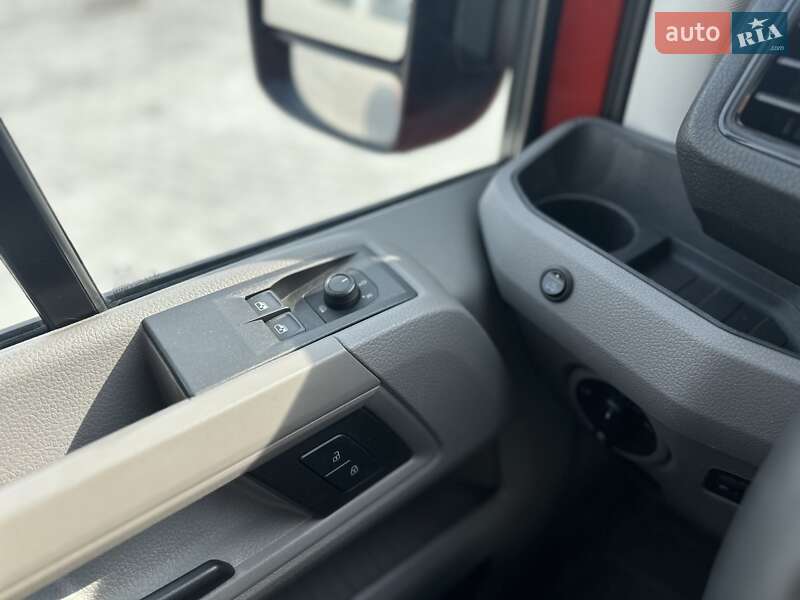 Вантажний фургон MAN TGE 2023 в Чернівцях