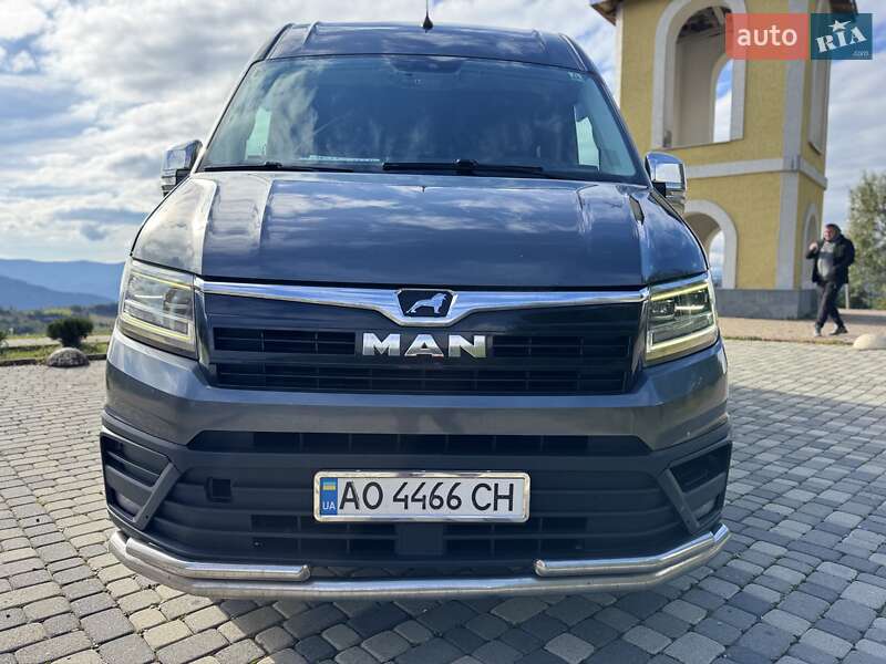 Мікроавтобус MAN TGE 2017 в Міжгір'ї