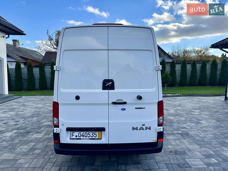 Грузовой фургон MAN TGE 2022 в Дубно