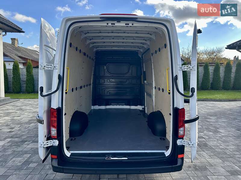 Грузовой фургон MAN TGE 2022 в Дубно