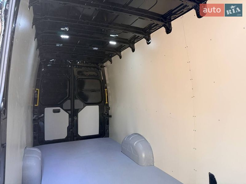 Вантажний фургон MAN TGE 2020 в Києві