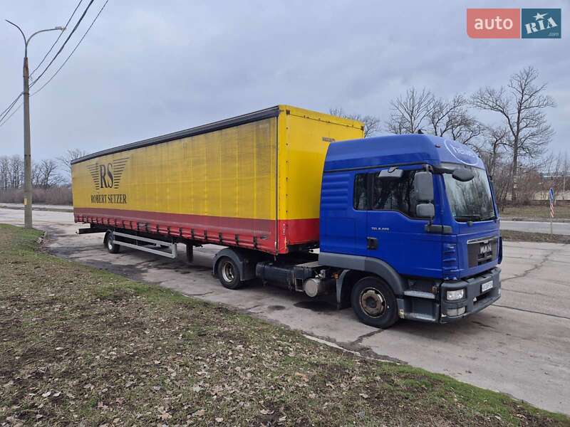 Вантажний фургон MAN TGL 2009 в Києві