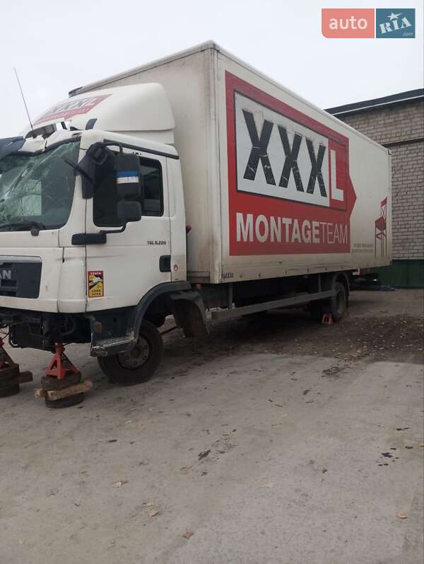 Грузовой фургон MAN TGL 2012 в Днепре