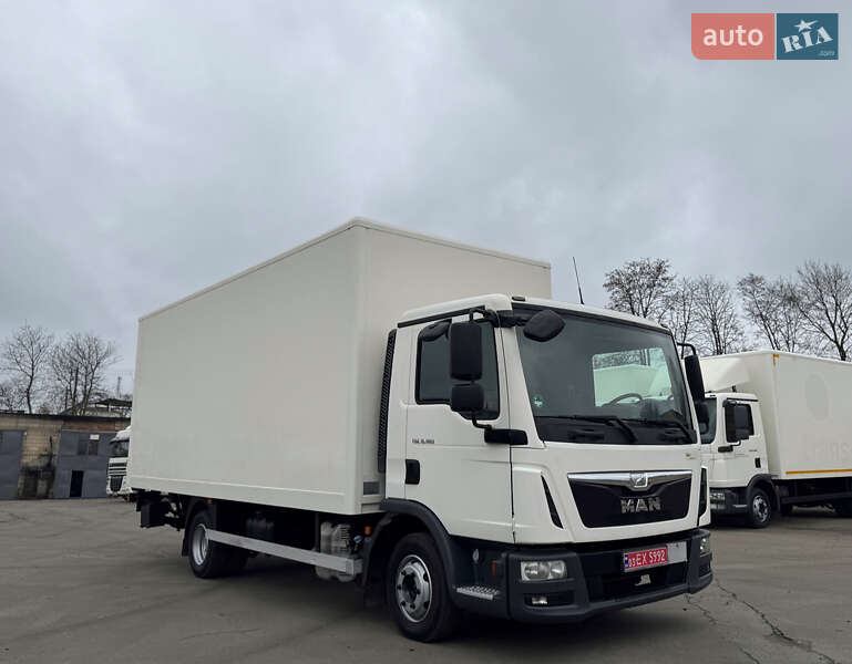 Грузовой фургон MAN TGL 2016 в Ровно
