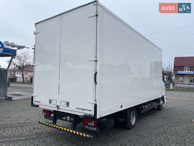 Грузовой фургон MAN TGL 2010 в Бучаче