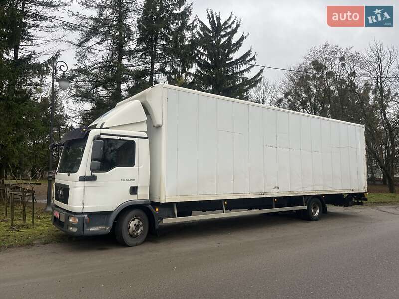 Грузовой фургон MAN TGL 2010 в Умани