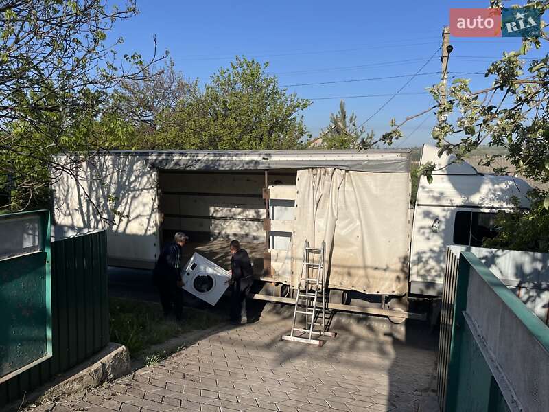 Вантажний фургон MAN TGL 2010 в Умані