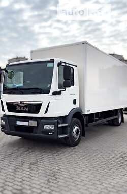 Вантажний фургон MAN TGM 2020 в Львові