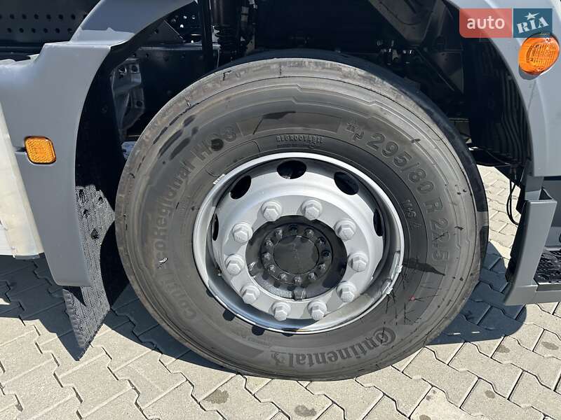 Мусоровоз MAN TGM 2025 в Черновцах