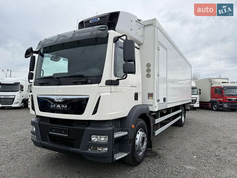Вантажний фургон MAN TGM 2015 в Луцьку