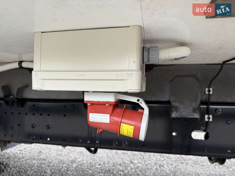 Вантажний фургон MAN TGM 2015 в Луцьку