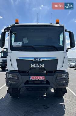 Бензовоз MAN TGM 2025 в 