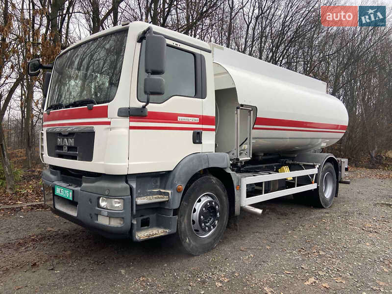 Бензовоз MAN TGM 2012 в Тернополе