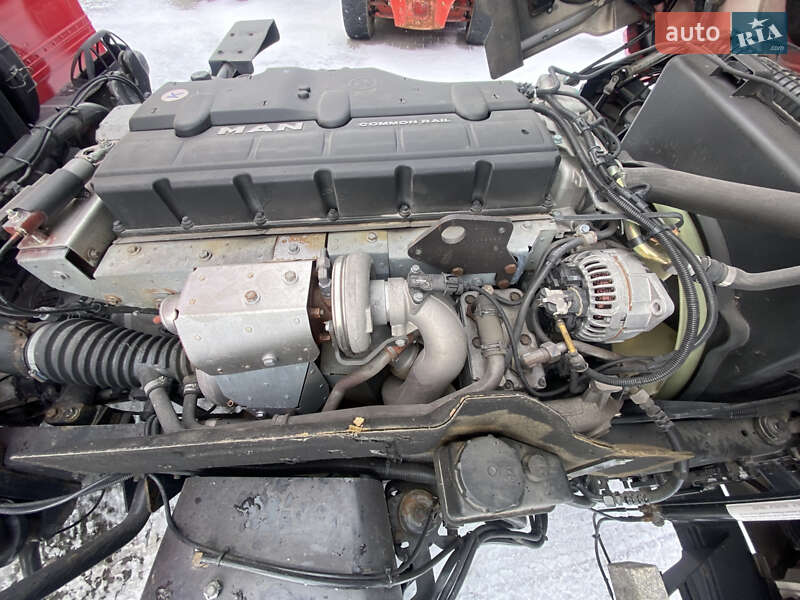 Грузовой фургон MAN TGM 2011 в Черновцах