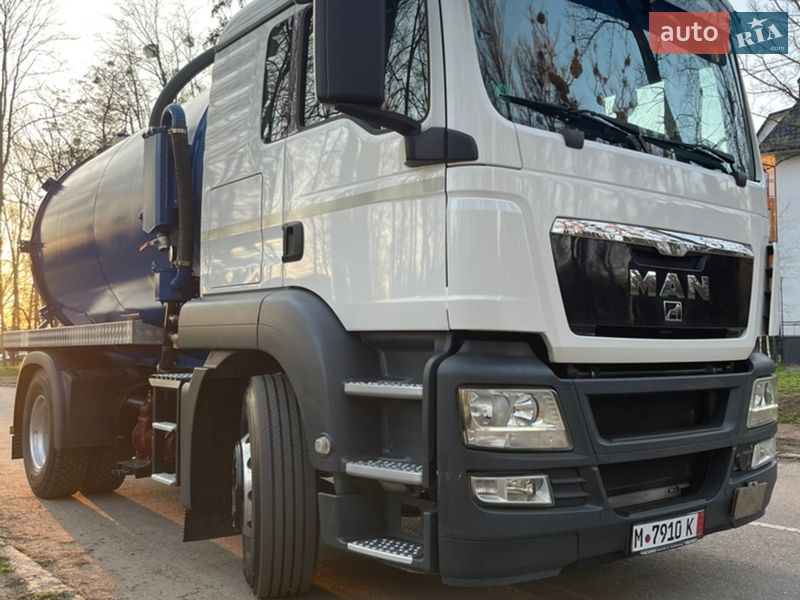 Машина  асенізатор (вакуумна) MAN TGS 2012 в Чернівцях