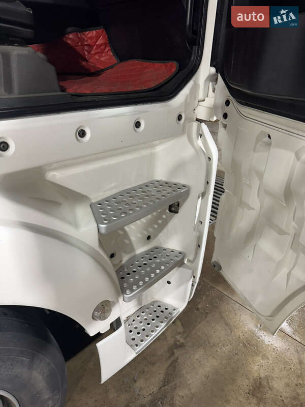 Тягач MAN TGX 18.440 2011 в Измаиле фото 19 Тягач MAN TGX 18.440 2011 в Измаиле