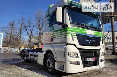 Контейнеровоз MAN TGX 2016 в Черновцах