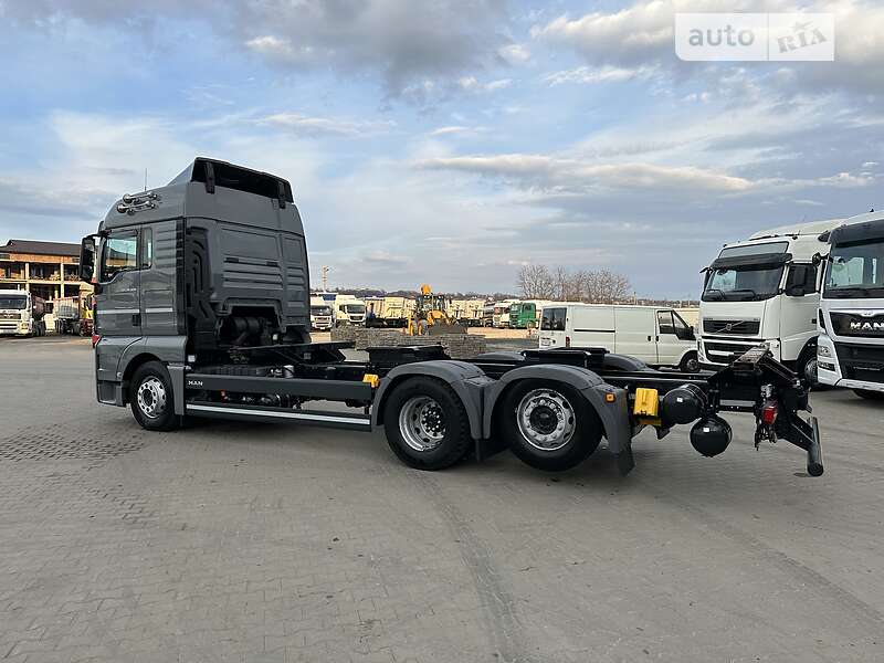 Контейнеровоз MAN TGX 2018 в Чернівцях