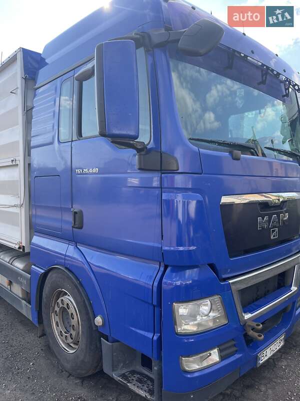 Контейнеровоз MAN TGX 2012 в Кропивницькому