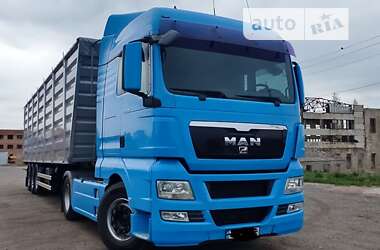 Самоскид MAN TGX 2010 в Дніпрі