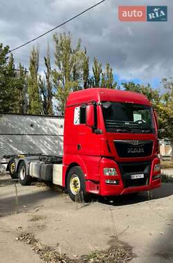 Контейнеровоз MAN TGX 2014 в 