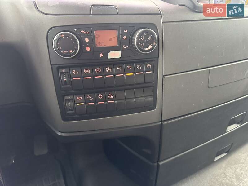 Контейнеровоз MAN TGX 2010 в Умани фото 13 Контейнеровоз MAN TGX 2010 в Умани