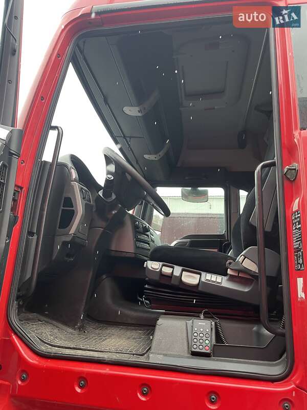 Контейнеровоз MAN TGX 2016 в Києві