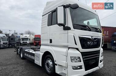 Контейнеровоз MAN TGX 2020 в 