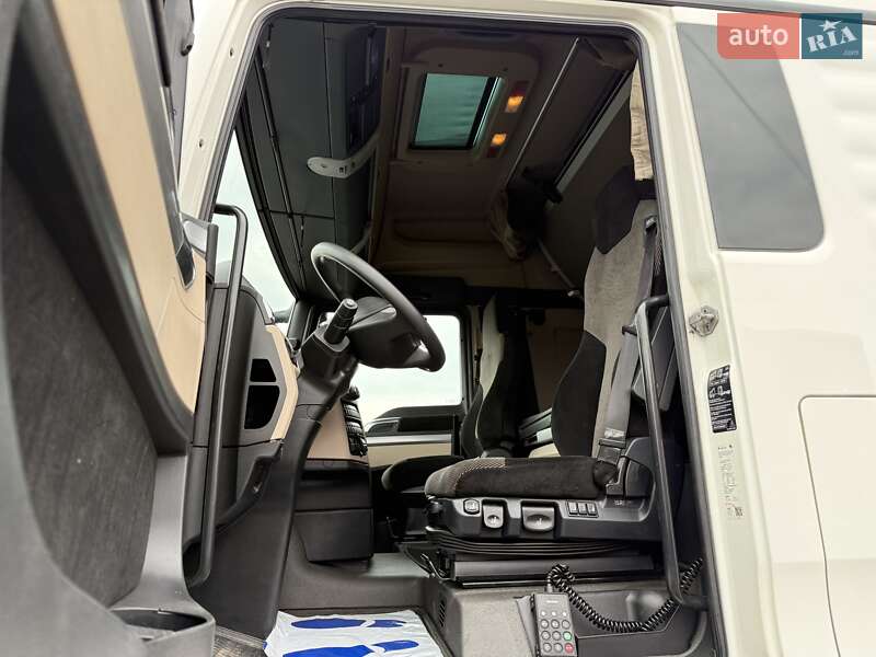 Контейнеровоз MAN TGX 2020 в Луцьку