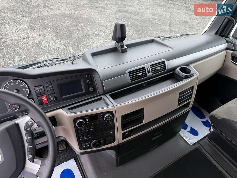 Контейнеровоз MAN TGX 2020 в Луцьку