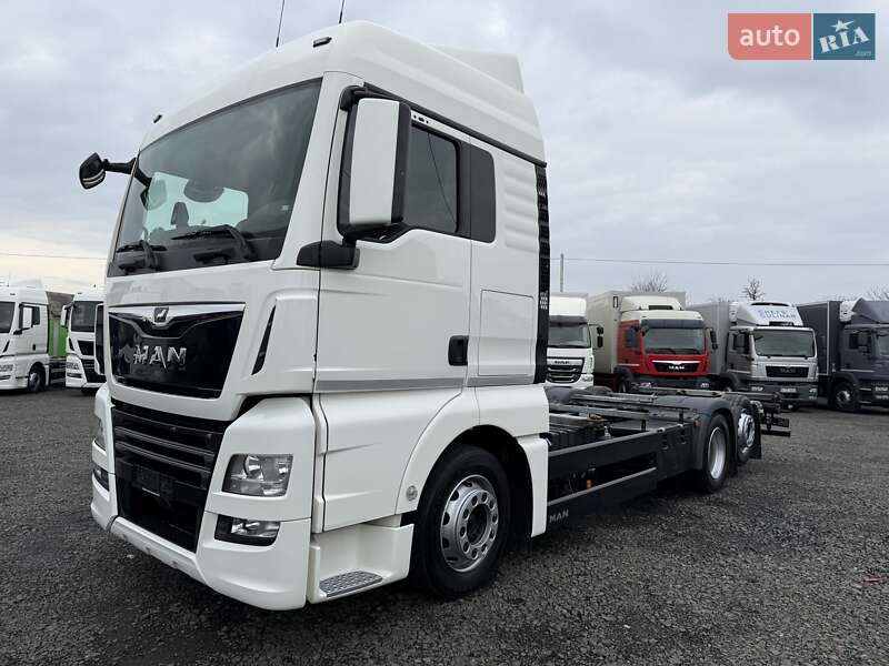 Контейнеровоз MAN TGX 2020 в Луцьку