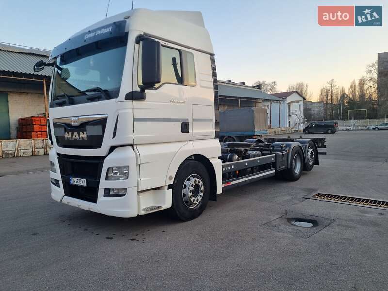 Контейнеровоз MAN TGX 2014 в 