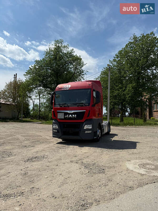 Тягач MAN TGX 2016 в 