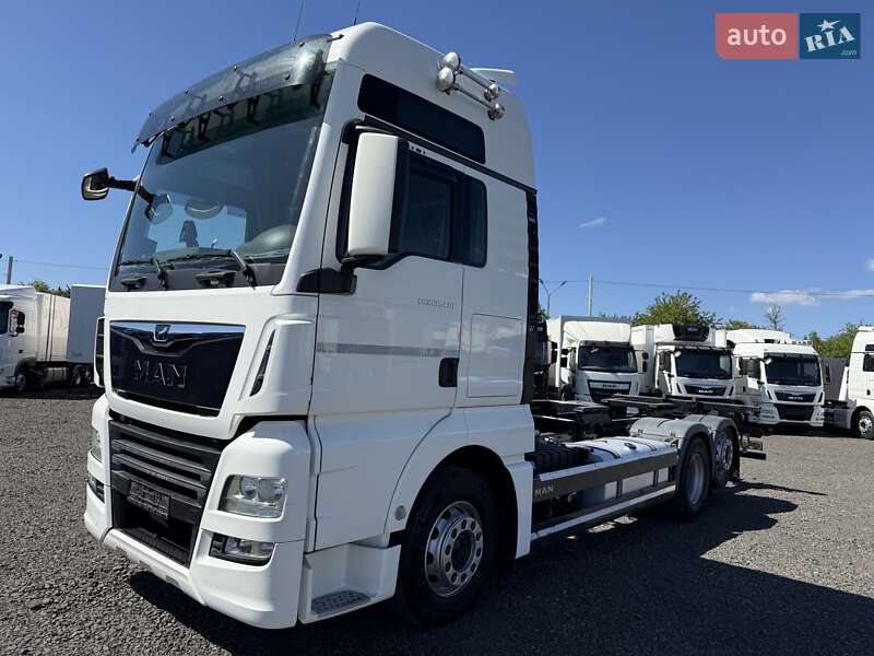 Контейнеровоз MAN TGX 2020 в Луцьку
