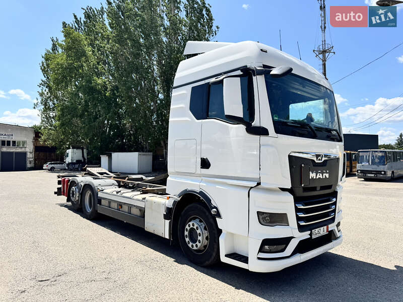 Контейнеровоз MAN TGX 2021 в 