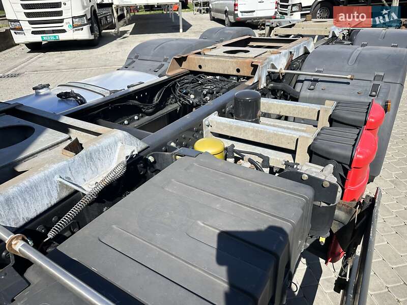 Контейнеровоз MAN TGX 2020 в Заліщиках