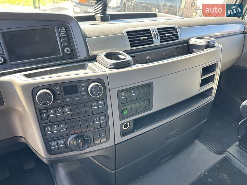 Контейнеровоз MAN TGX 2020 в Заліщиках