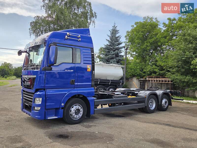Контейнеровоз MAN TGX 2017 в 