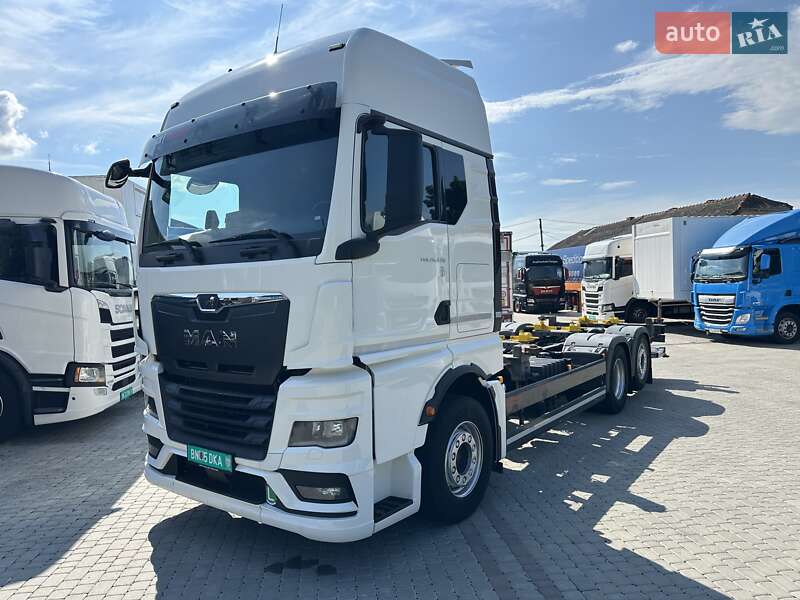 Контейнеровоз MAN TGX 2021 в Заліщиках