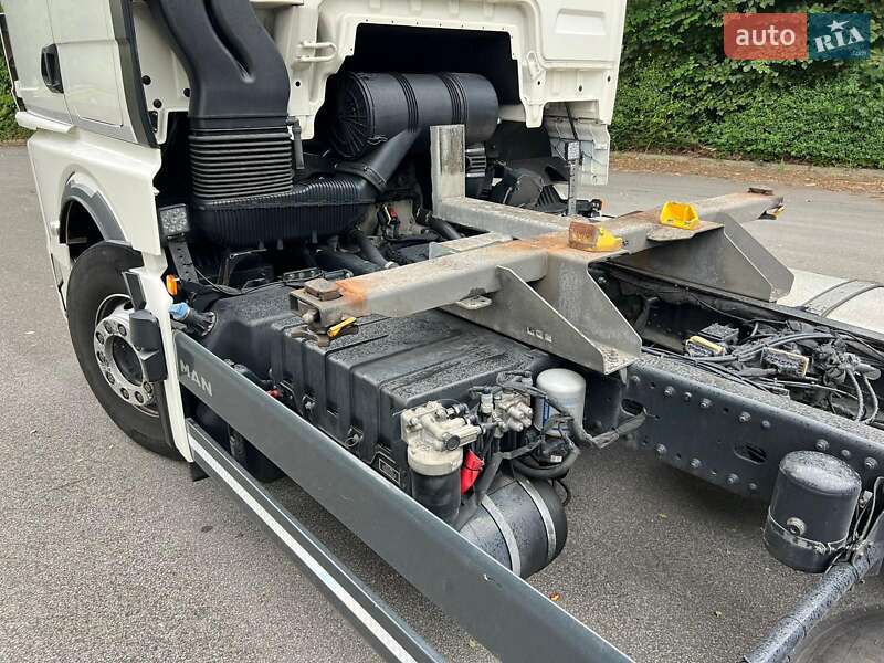 Контейнеровоз MAN TGX 2021 в Чернівцях
