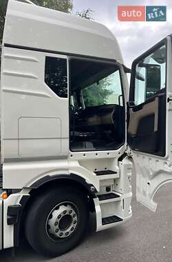 Контейнеровоз MAN TGX 2021 в 