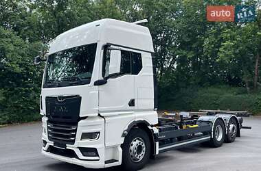 Контейнеровоз MAN TGX 2021 в Черновцах