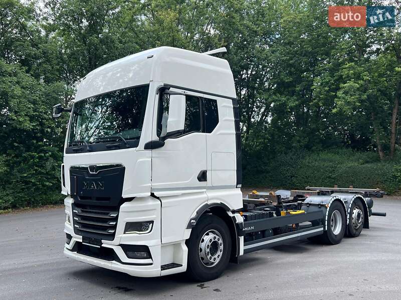 Контейнеровоз MAN TGX 2021 в 