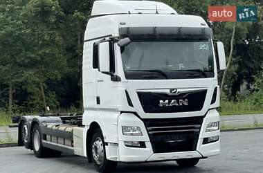 Контейнеровоз MAN TGX 2021 в 