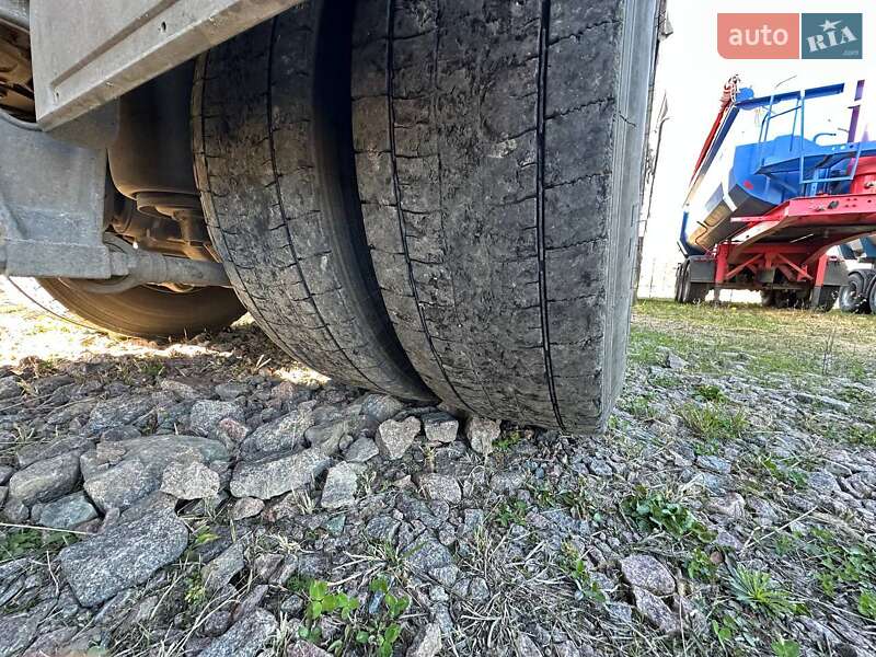 Контейнеровоз MAN TGX 2009 в Києві