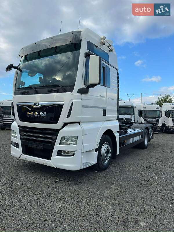 Контейнеровоз MAN TGX 2020 в Луцьку